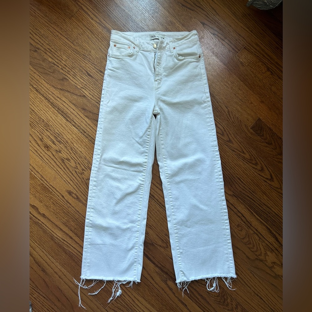 Straight leg, high rise, white Zara jeans